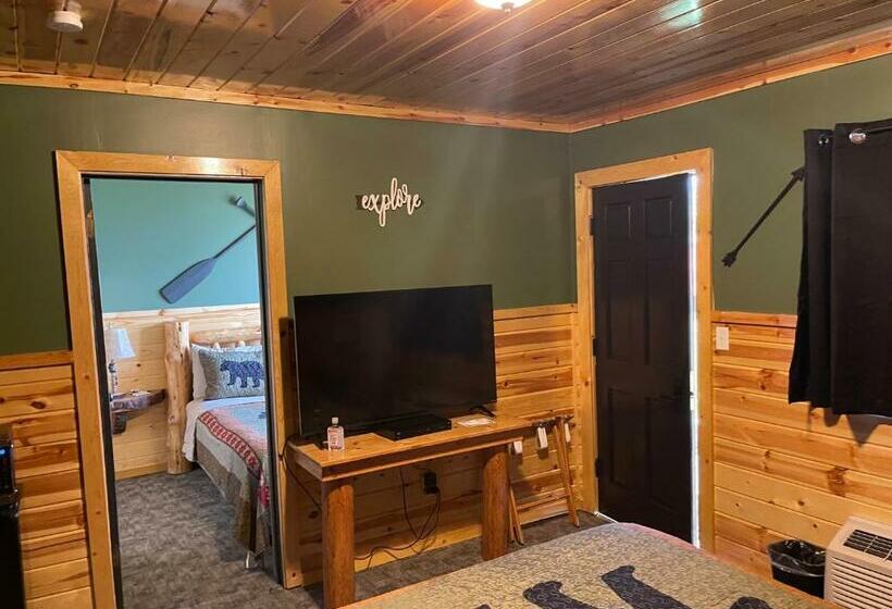 غرفة ديلوكس, The Fishing Bear Lodge