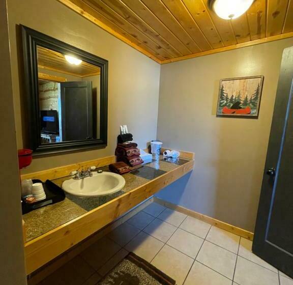 חדר דלוקס, The Fishing Bear Lodge