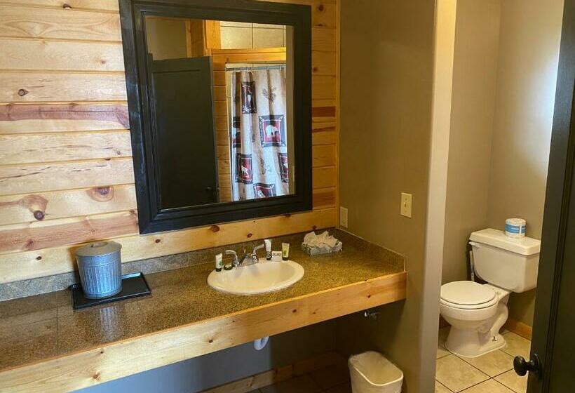 חדר סטנדרט יחיד, The Fishing Bear Lodge