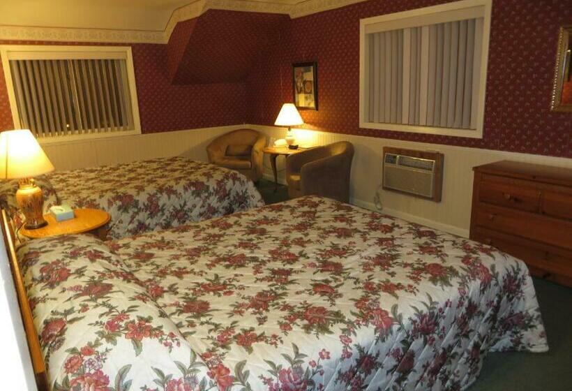 غرفة قياسية مزوَّدة بجاكوزي, Travelers Inn Motel