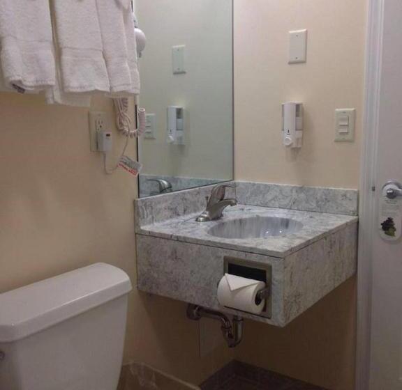 חדר סטנדרט שתי מיטות זוגיות, Watkins Motel