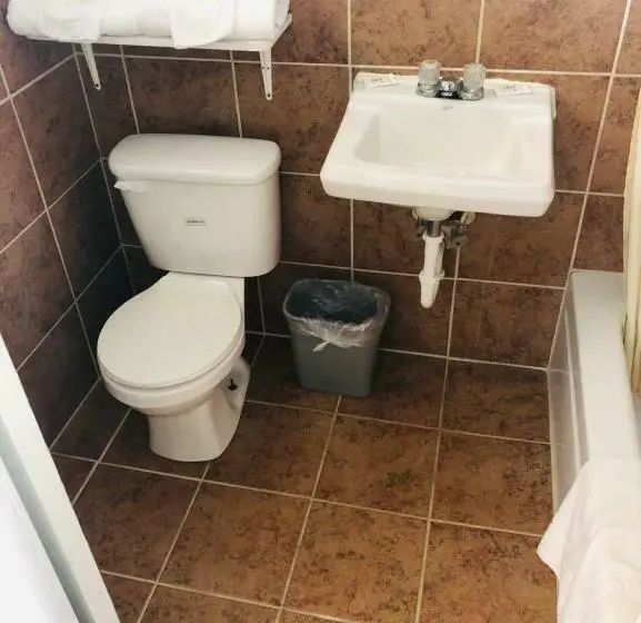 اتاق استاندارد, Woodridge Motel