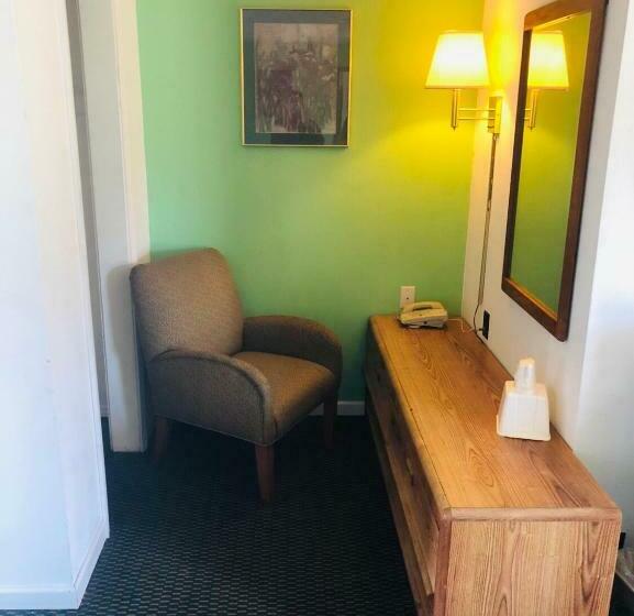 Номер Стандарт, Woodridge Motel