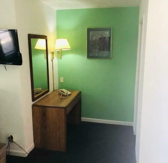 اتاق استاندارد با تخت بزرگ, Woodridge Motel