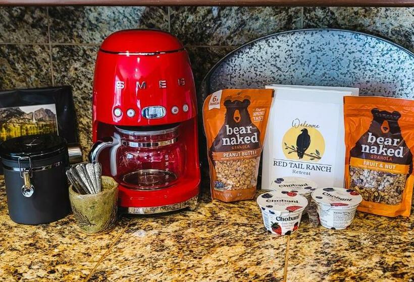 침실 3개 주택, Red Tail Ranch