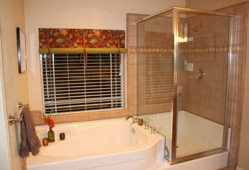 침실 3개 주택, Red Tail Ranch