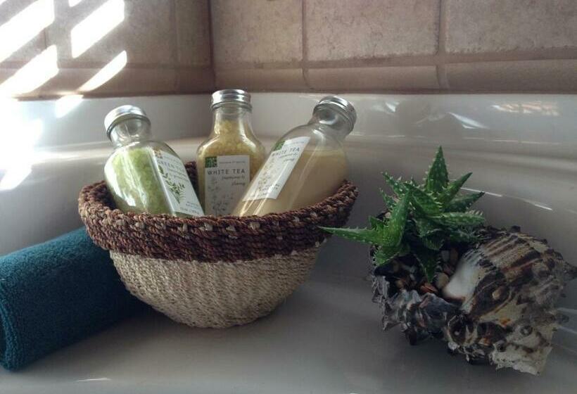 침실 3개 주택, Red Tail Ranch