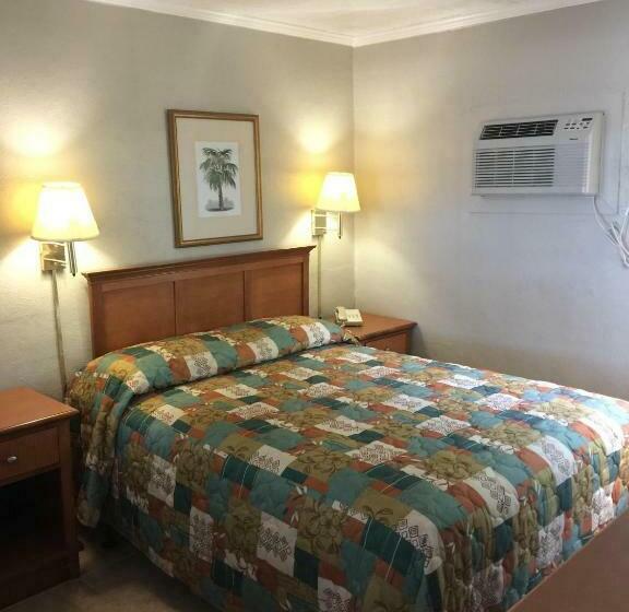 غرفة قياسية, Campbell Motel