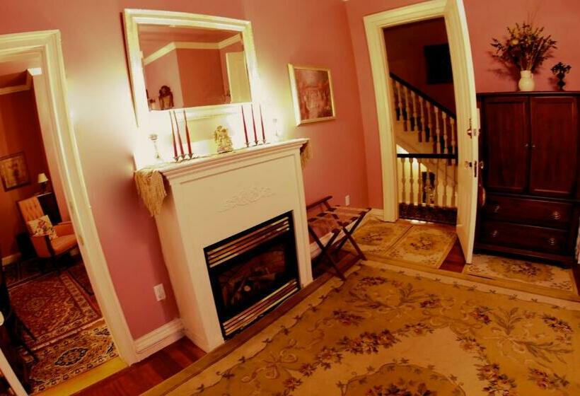 标准间, Center Harbor Sutton House B & B