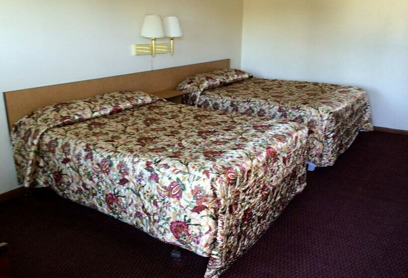 Номер Стандарт 2 Двуспальные Кровати, Greenway Motel