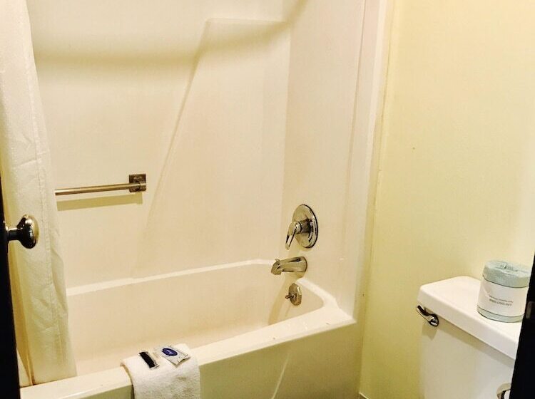 스탠다드 룸 더블 침대 2개, Greystone Motel