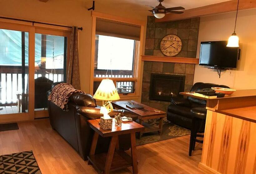 带大床的套房, Twisp River Suites