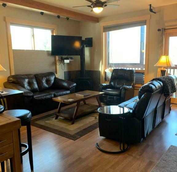 带大床的套房, Twisp River Suites