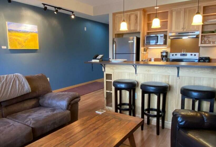 带大床的套房, Twisp River Suites