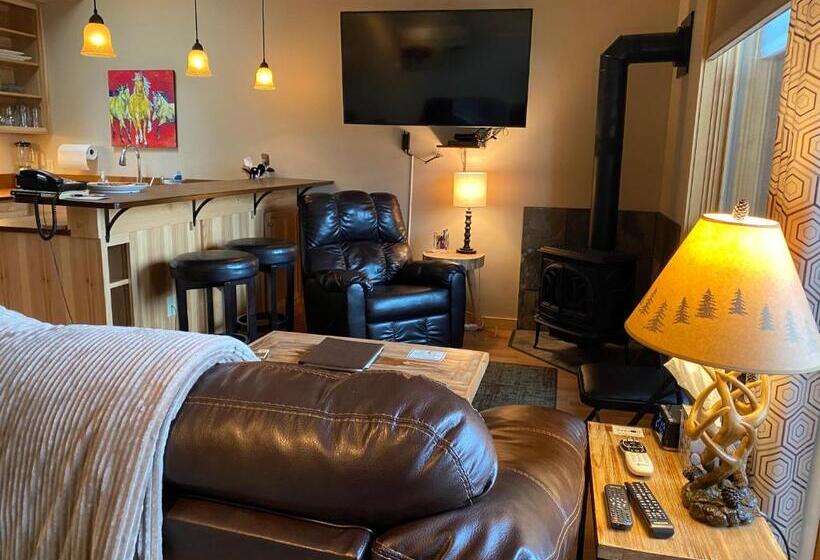 套房, Twisp River Suites