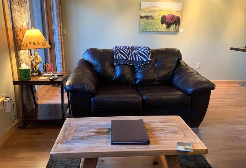 套房, Twisp River Suites