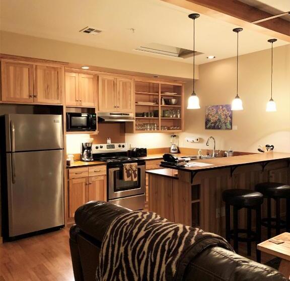 套房, Twisp River Suites