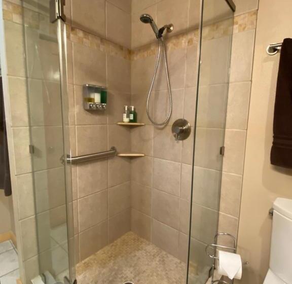 套房, Twisp River Suites