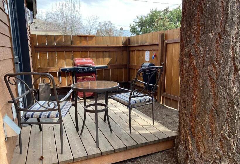 标准间, Twisp River Suites