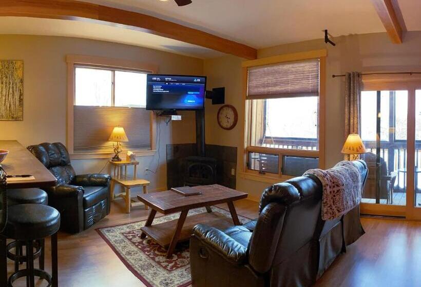 套房, Twisp River Suites