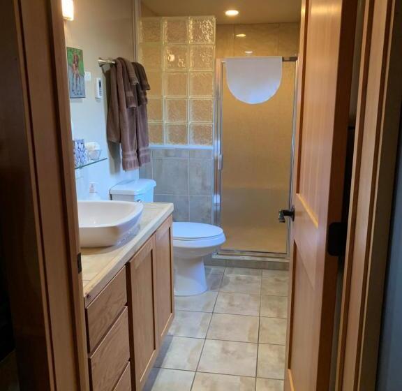 标准间, Twisp River Suites