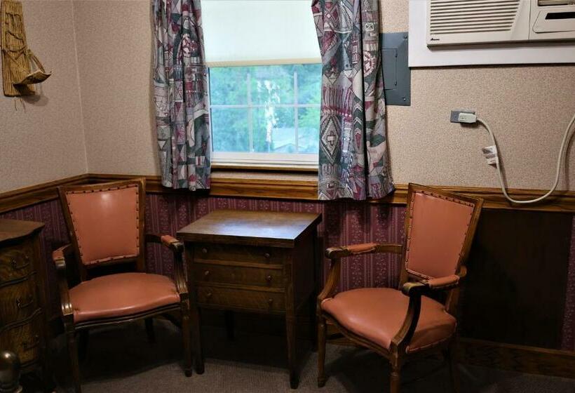 Номер Стандарт, Mariposa Hotel Inn
