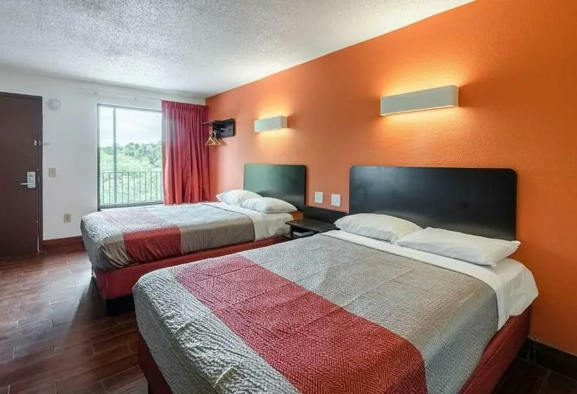 スタンダード４人部屋, Motel 6 Lexington, Va