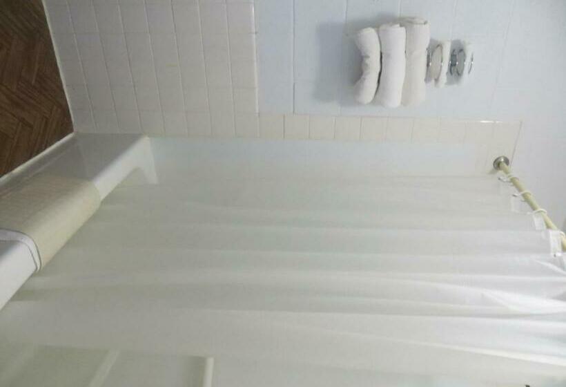 غرفة قياسية, Budget Inn Adair