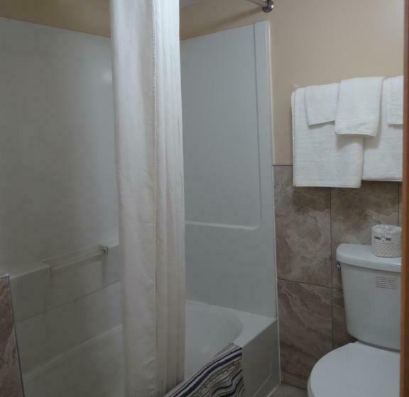 ２ダブルベッドのスタンダードルーム, Budget Inn Columbus