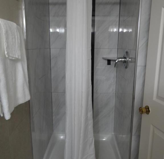 デラックスルーム, Budget Inn Columbus