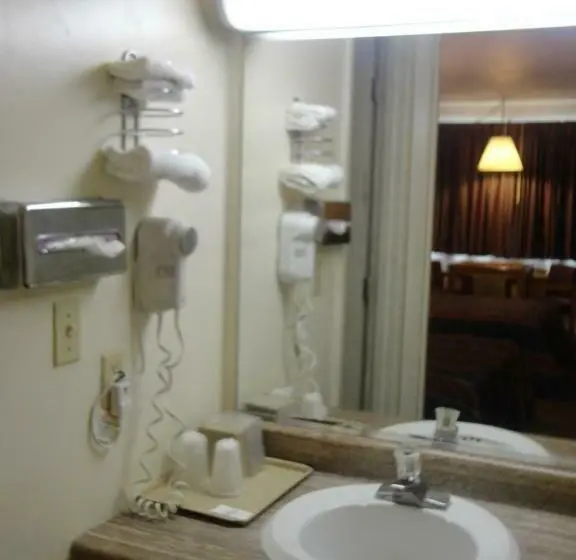 エコノミールーム, Budget Inn Daleville