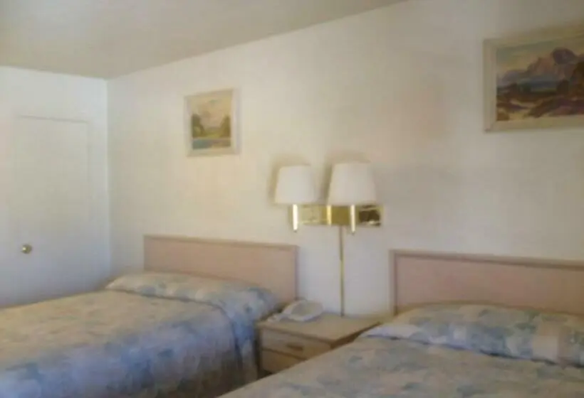 ２ダブルベッドのスタンダードルーム, Economy Inn Alamogordo