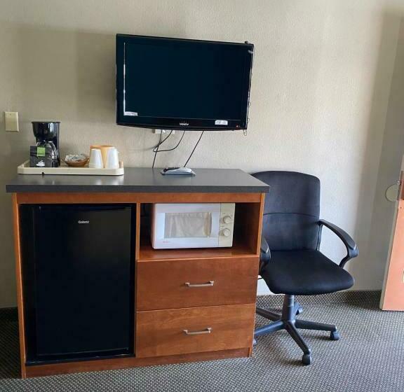 Номер Стандарт, Lone Pine Budget Inn