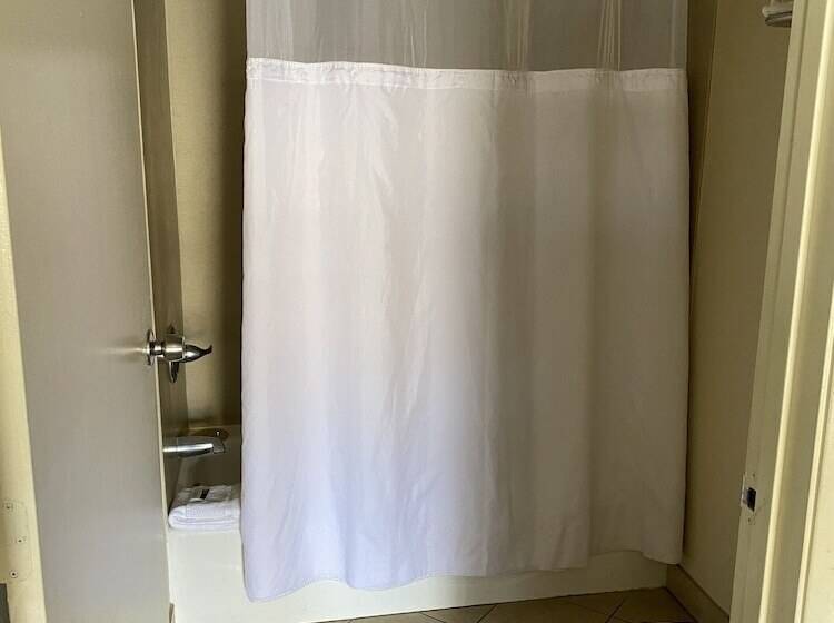 Номер Стандарт, Lone Pine Budget Inn