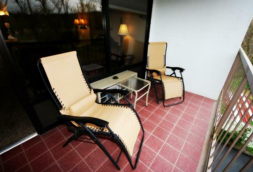 バルコニー付きスタンダードルーム, Rivergate Mountain Lodge