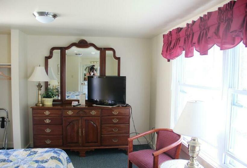 带2个双人床的标准工作室, Schooner Bay Motor Inn