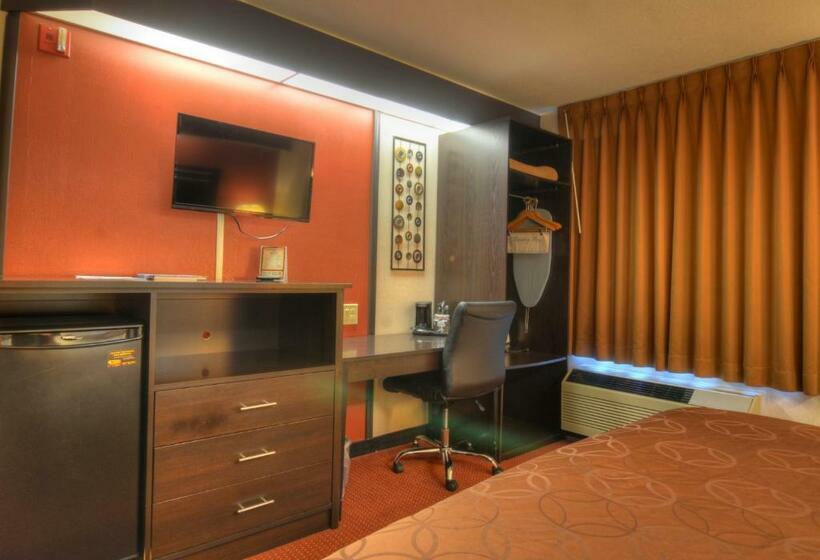 Стандартный Номер Кровать Кинг, Smoky Mountain Inn & Suites