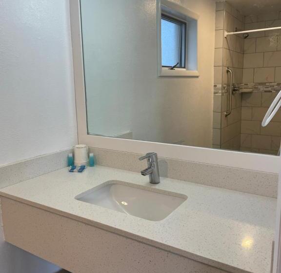 标准间, Starlite Resort