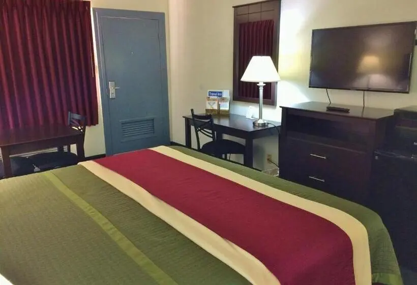 Standard-huone King-vuode, Travel Inn & Suites