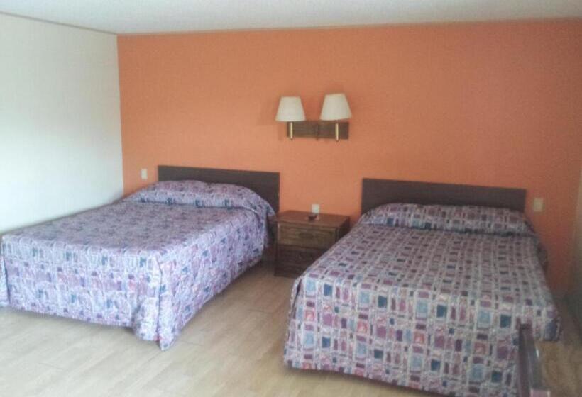 غرفة قياسية ثلاثية, Mustang Motel