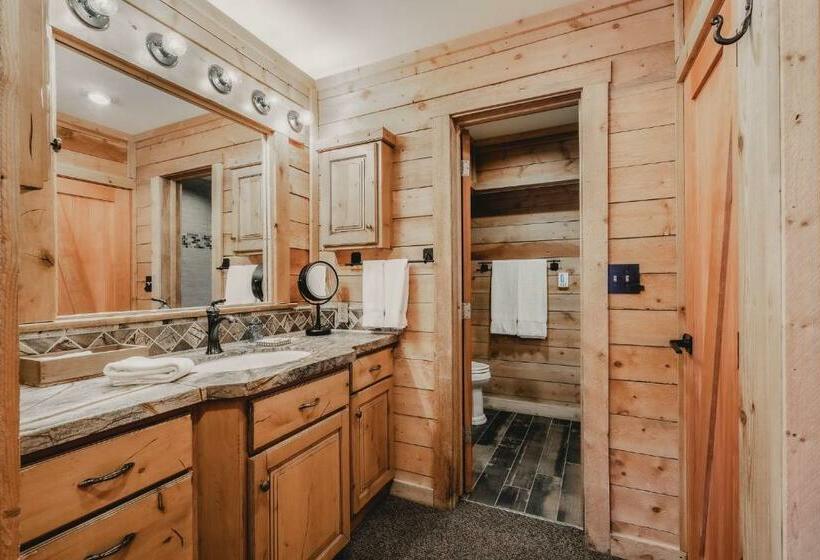 스탠다드 스튜디오, Sundance Mountain Resort