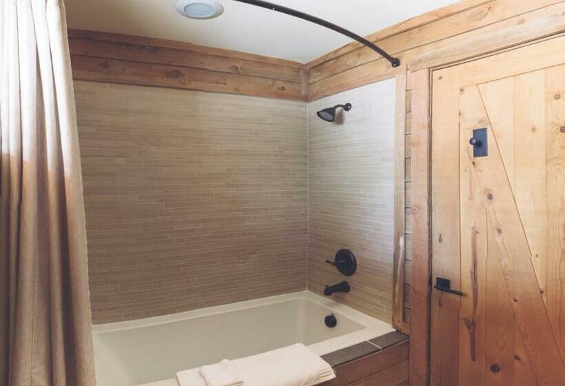 스탠다드 스튜디오, Sundance Mountain Resort