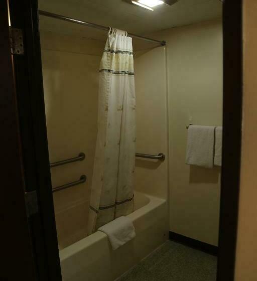 חדר סטנדרט, Theroff S Motel