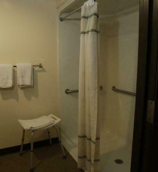 חדר סטנדרט, Theroff S Motel