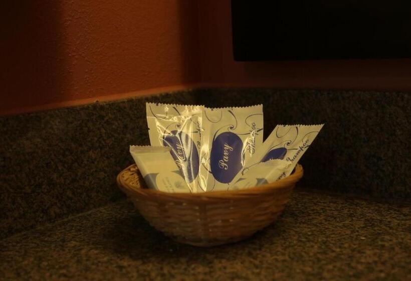 חדר סטנדרט, Theroff S Motel