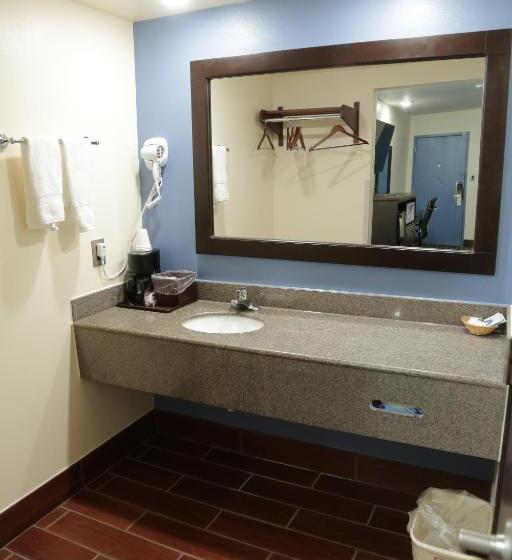 חדר סטנדרט, Theroff S Motel