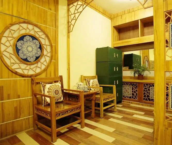 ルームシェアのワンベッド, 1982 Chujian International Youth Hostel