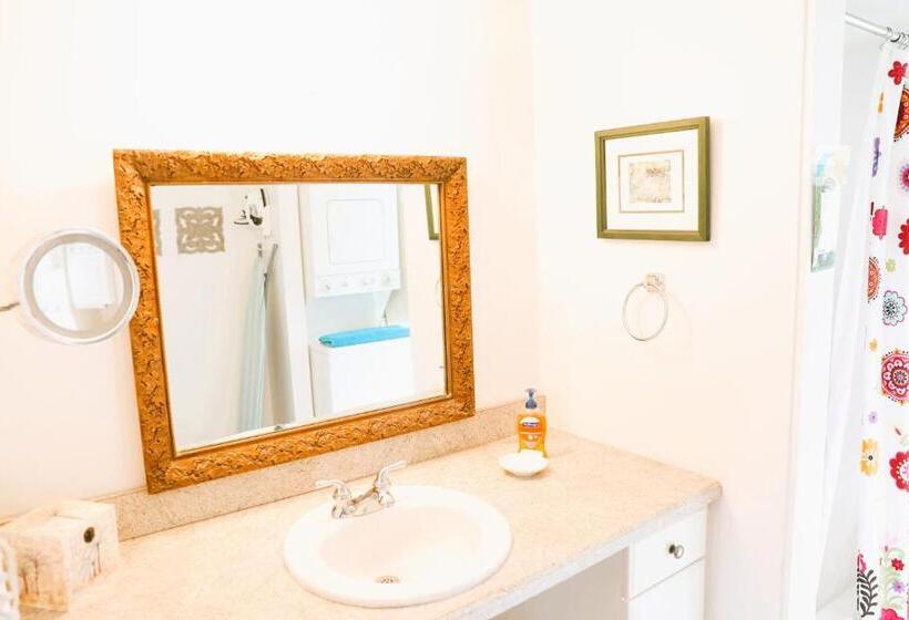 جناح ذو إطلالة جانبية على البحر, An English Garden Bed & Breakfast