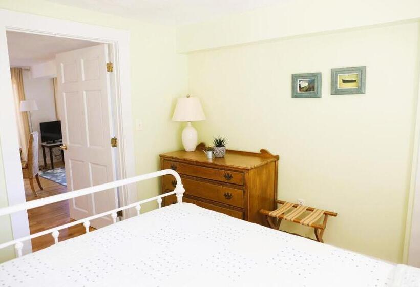 جناح ذو إطلالة جانبية على البحر, An English Garden Bed & Breakfast