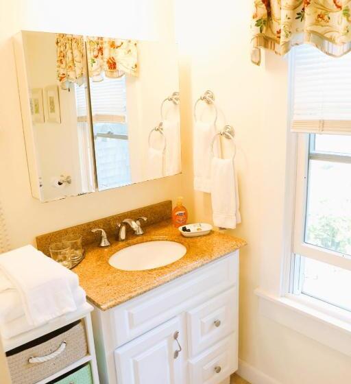 غرفة ديلوكس سرير كينج, An English Garden Bed & Breakfast